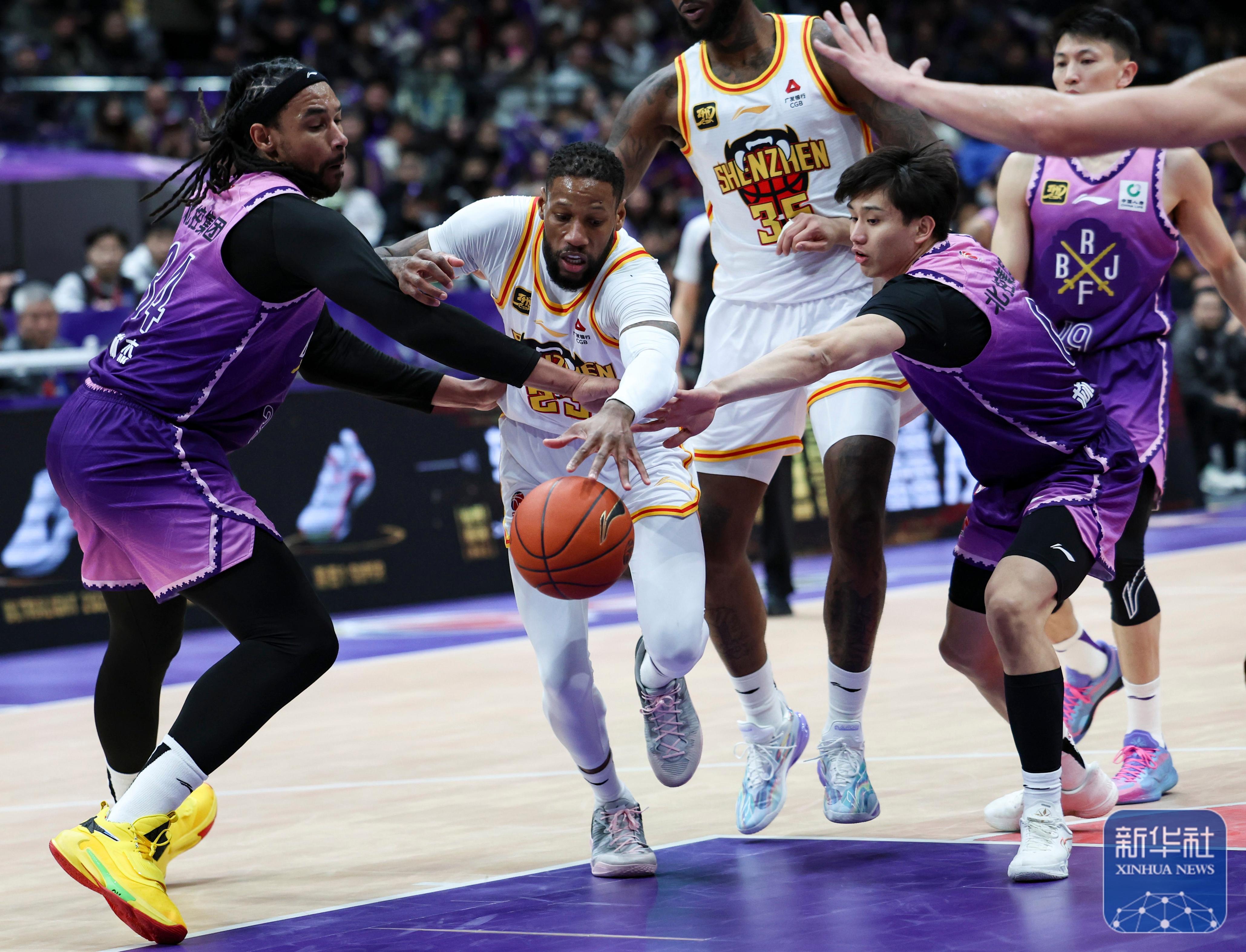 关于赛地聚焦：CBA季后赛集结日热度飙升，费城76人防线松动，底气十足，训练强度明显提升的信息