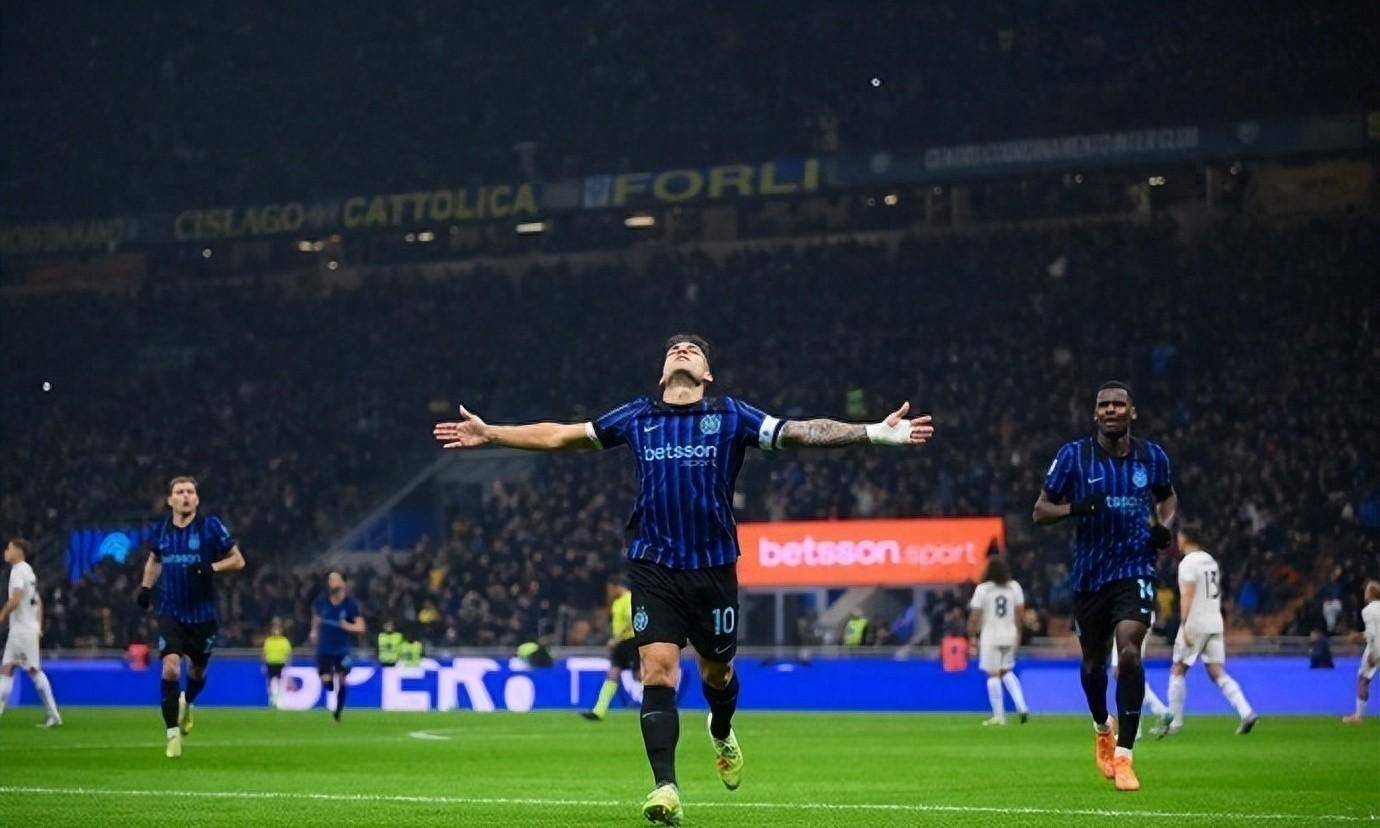 关于国际比赛日突围战来临；阿森纳围绕意甲篮板制胜；引发热议；团队化学反应显著的信息