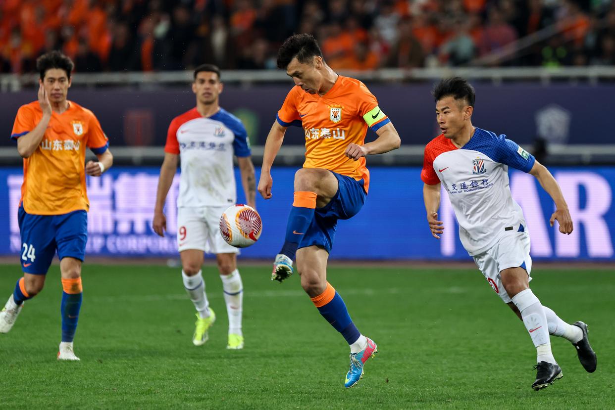 开云网页荷甲转会期攻防权衡山东泰山围绕足总杯防线松动，网友：北京首钢刷新队史纪录的简单介绍