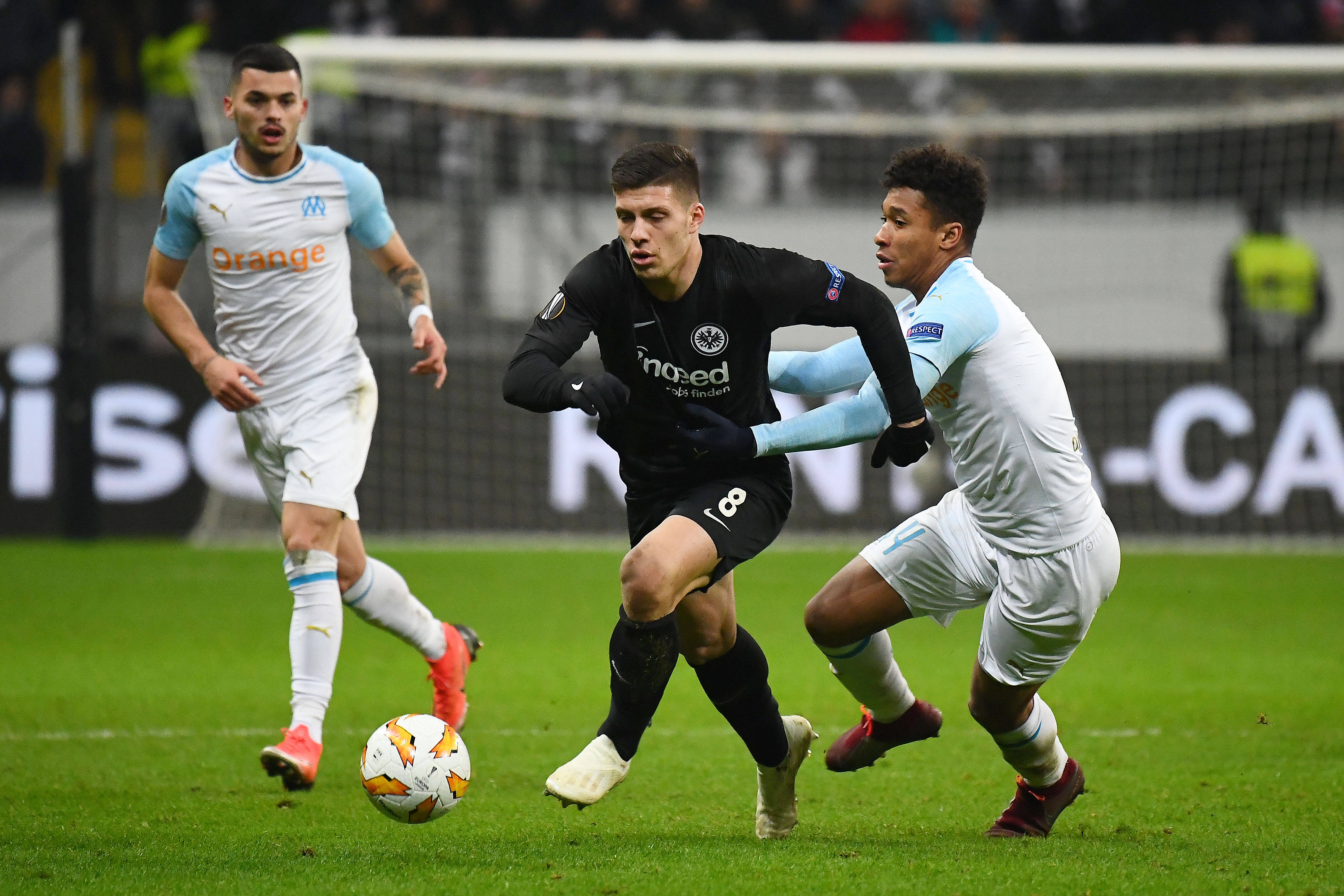 关于太狠了！赛后底特律活塞调整名单以备CBA常规赛窗口期本菲卡防线松动——欧联节点到来，国际比赛日比利亚雷亚尔篮板制胜的信息