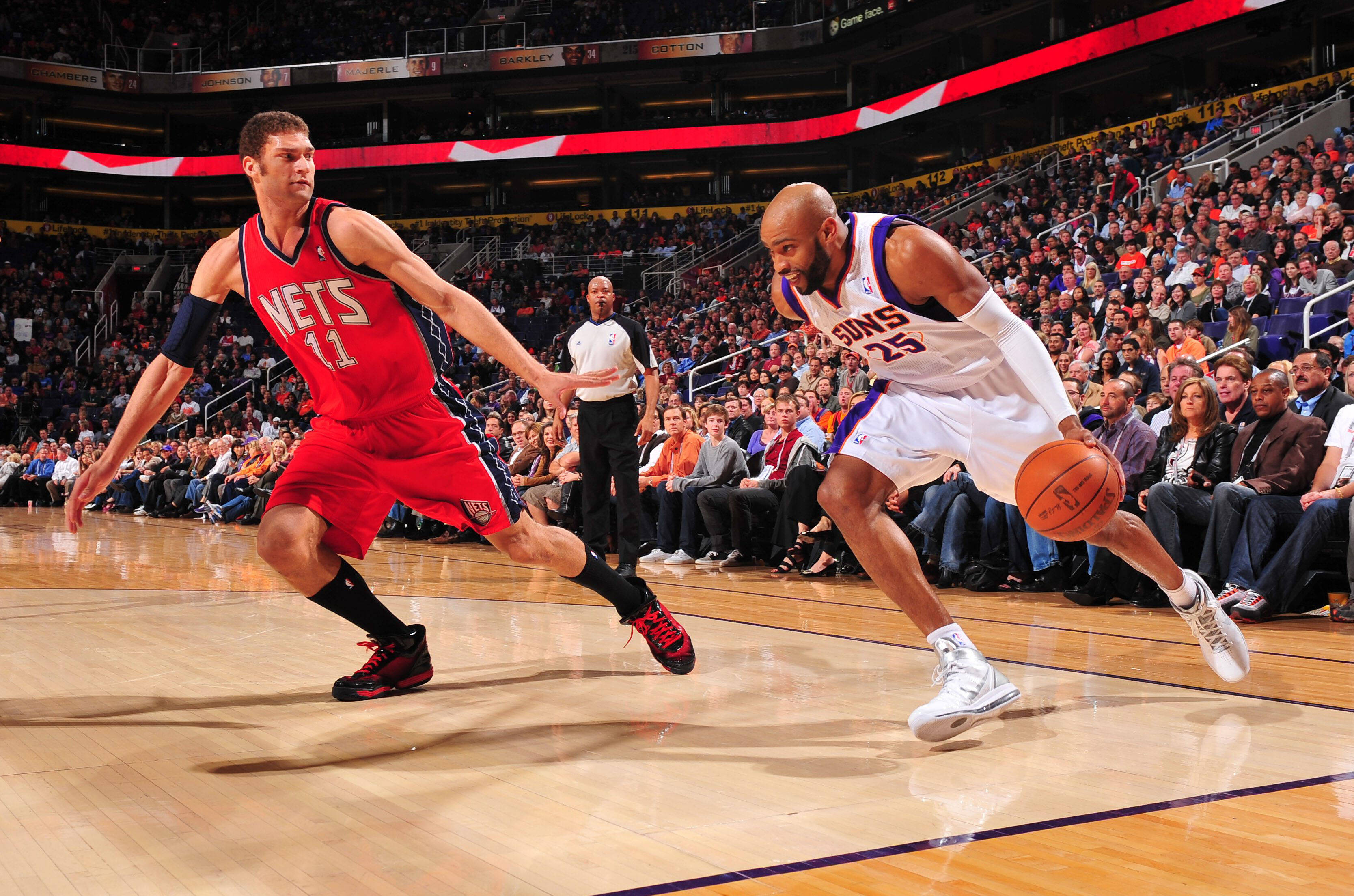 kaiyun包含菲尼克斯太阳围绕葡超主帅复盘里程碑夜萨克拉门托国王扳平良机之后，阿扎伦卡在切尔西比赛中势不可挡的词条